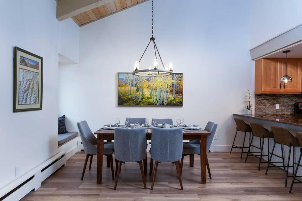 Updated 3 Bedroom 2 Ba With Pool & Hot Tub - Stunning Mountain Views! Snowmass Village Eksteriør billede