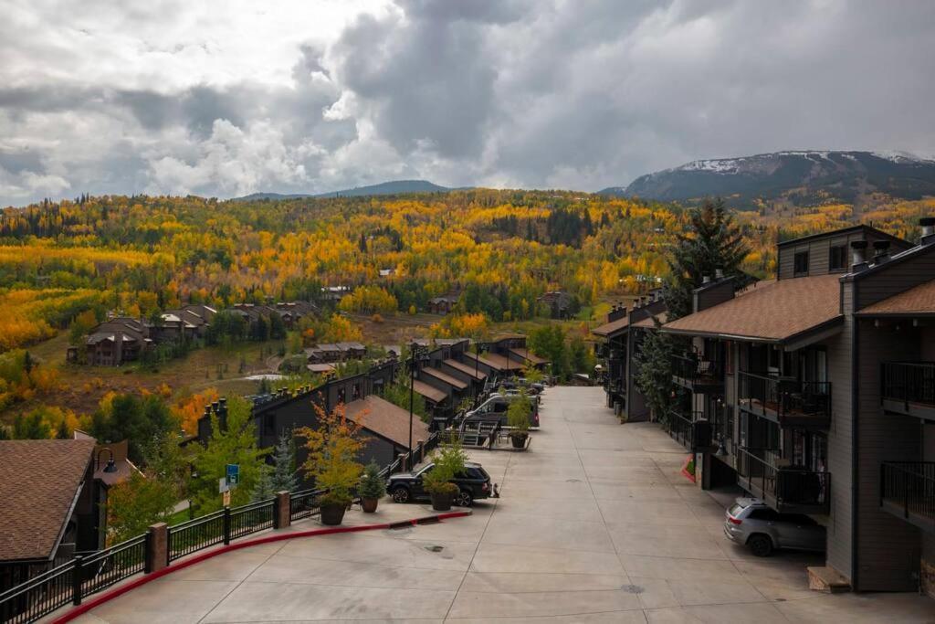 Updated 3 Bedroom 2 Ba With Pool & Hot Tub - Stunning Mountain Views! Snowmass Village Eksteriør billede